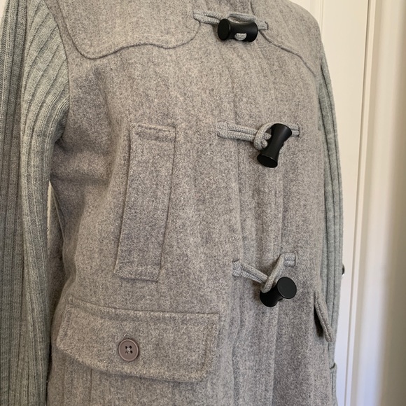 GORGEOUS GRAY JACKET from the GAP - Picture 3 of 15